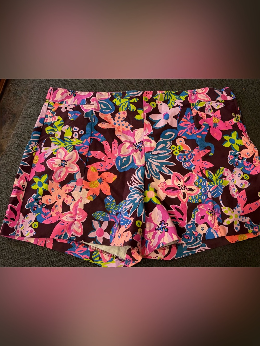 Lilly Pulitzer side zip floral shorts